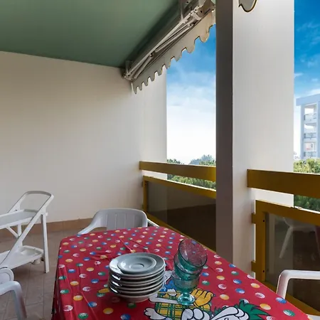 Comfortable Flat Close To And Center Appartamento
